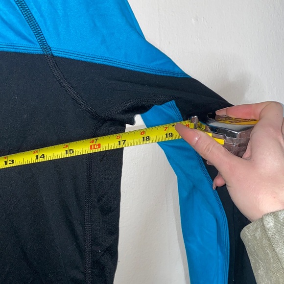 🪸Blue and black Nike Running long sleeved top! - Picture 5 of 6